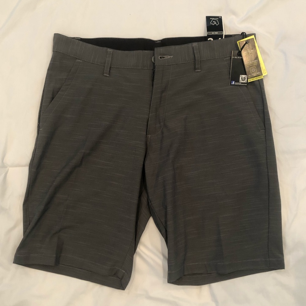 Men’s Burnside Grey Dual Function Shorts Size 34